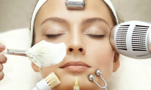Facial lifting equipment with cosmetology
